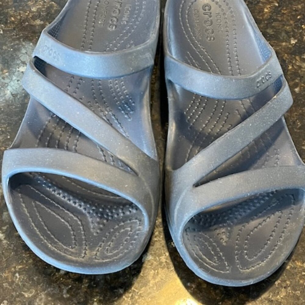 Comfortable navy blue Crocs sandals size 8. Great condition